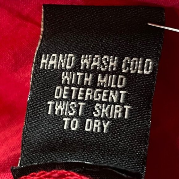 J.Peterman Red Floral Cotton V-Neck Short Sleeve Circle Skirt Midi Dress Size 10 - Picture 10 of 10